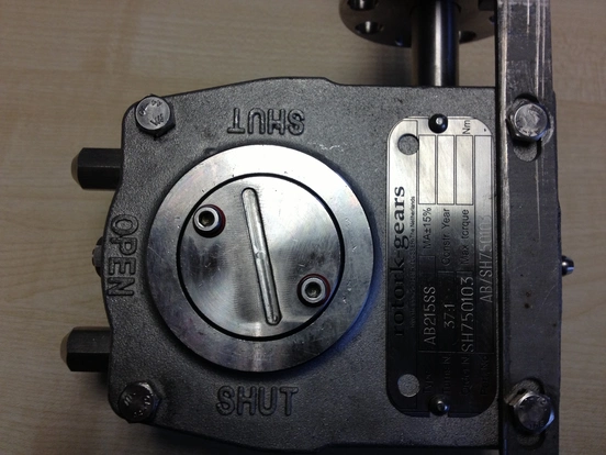 AB-SS Gearbox - Manual Part Turn Gearbox Stainless Steel Unedited Photo